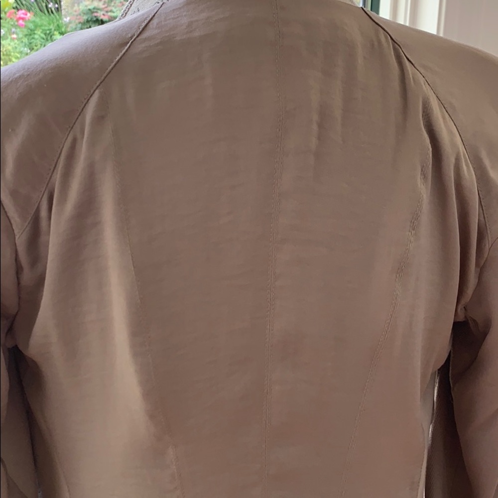 Tan jacket - Picture 4 of 5